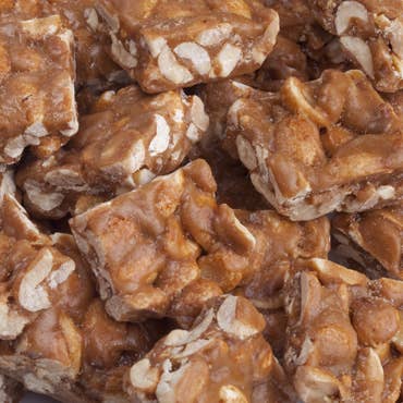 9oz Tin Peanut Brittle Crunch